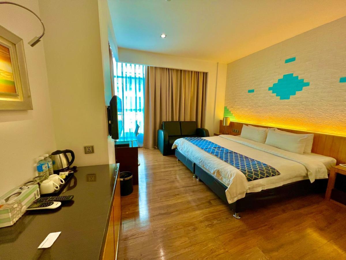 New World Express Motel บินตูลู ภายนอก รูปภาพ